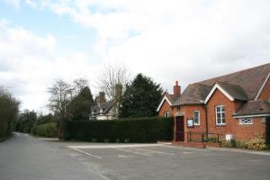Hampton Lovett Village Hall and lane