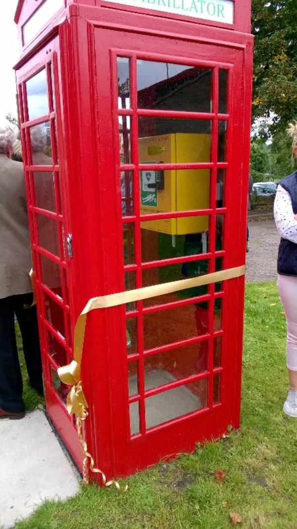 Defibrillator and refurbished kiosk 2017 