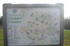 Cleobury Country sign donated to Parish